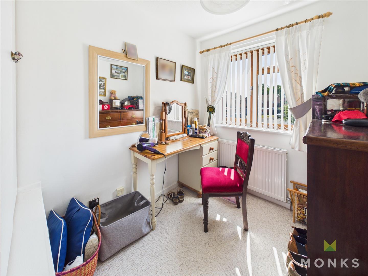 19 Bishops Close, Oswestry, SY11 4LY For Sale